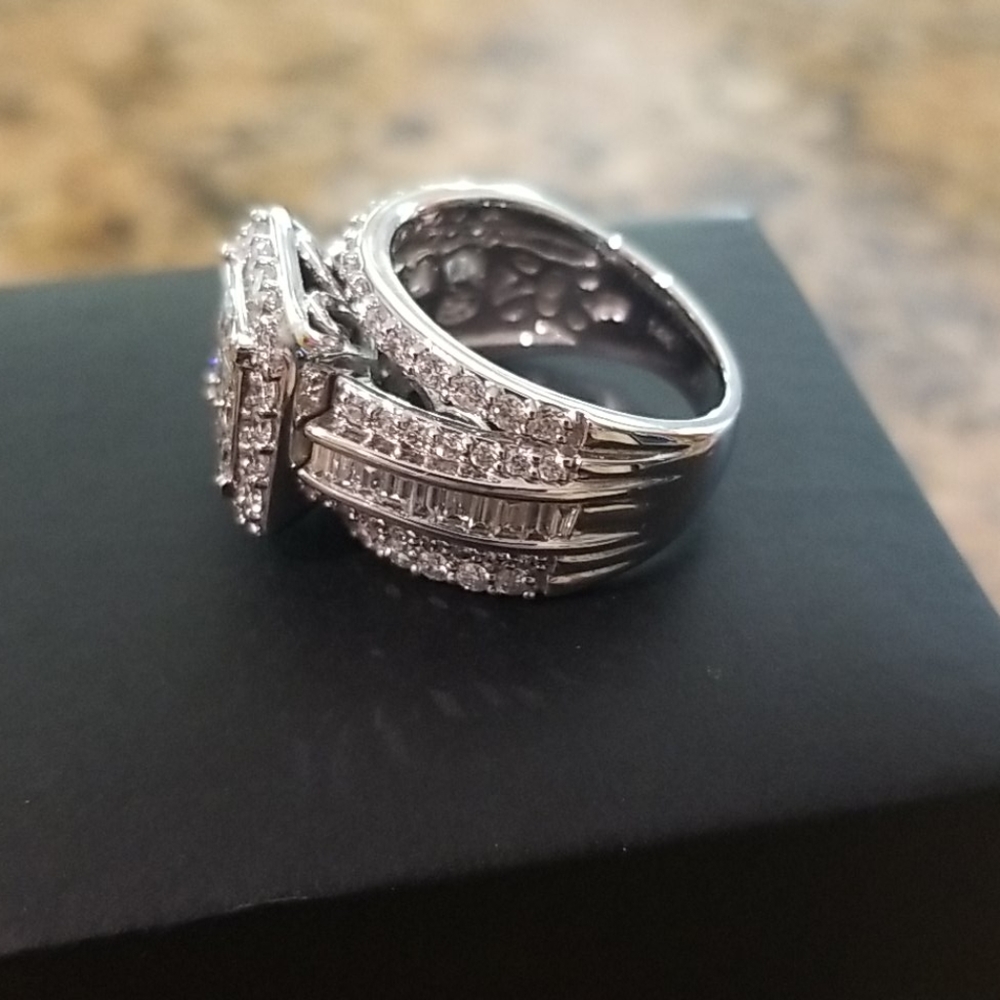 APPRAISED Macy's 14KW 3 CTTW Diamond Ring - SZ 7 - Picture 3 of 9